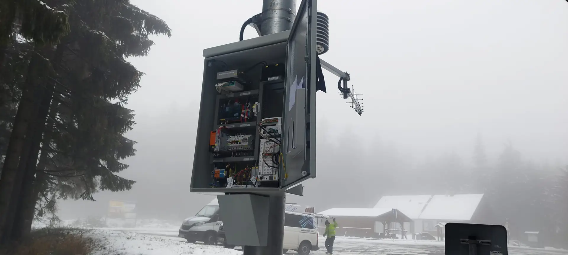Venkovní rozvaděč pro technologii meteostanice
