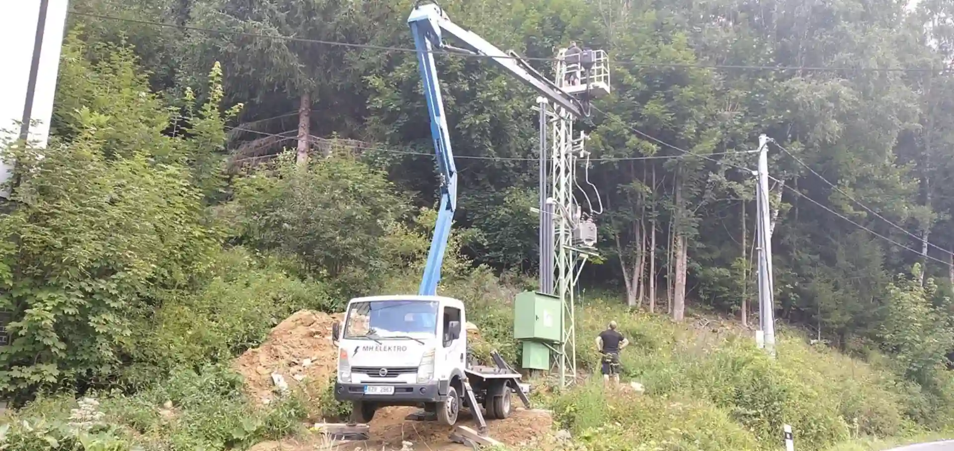 Oprava trafostanice a vedení z autoplošiny