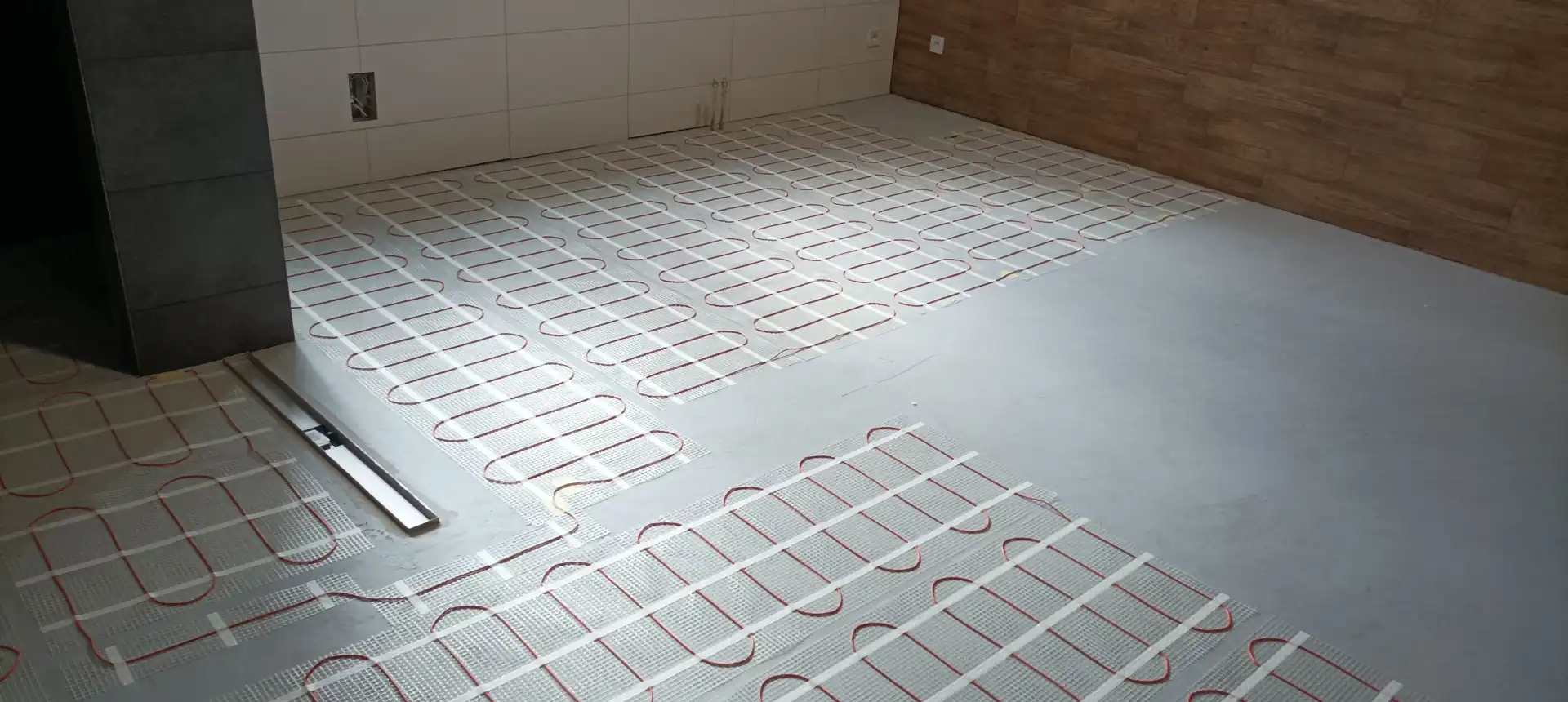 Infrapanel - zdravé sálavé nástěnné elektrické topení v interiéru