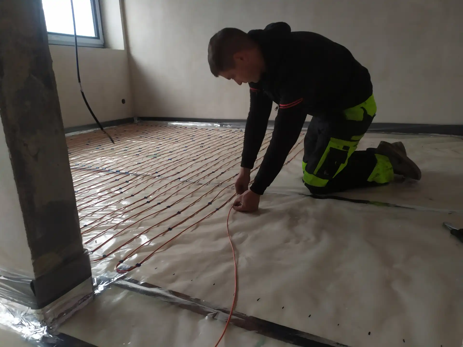 Instalace topných kabelů pro elektrické podlahové topení