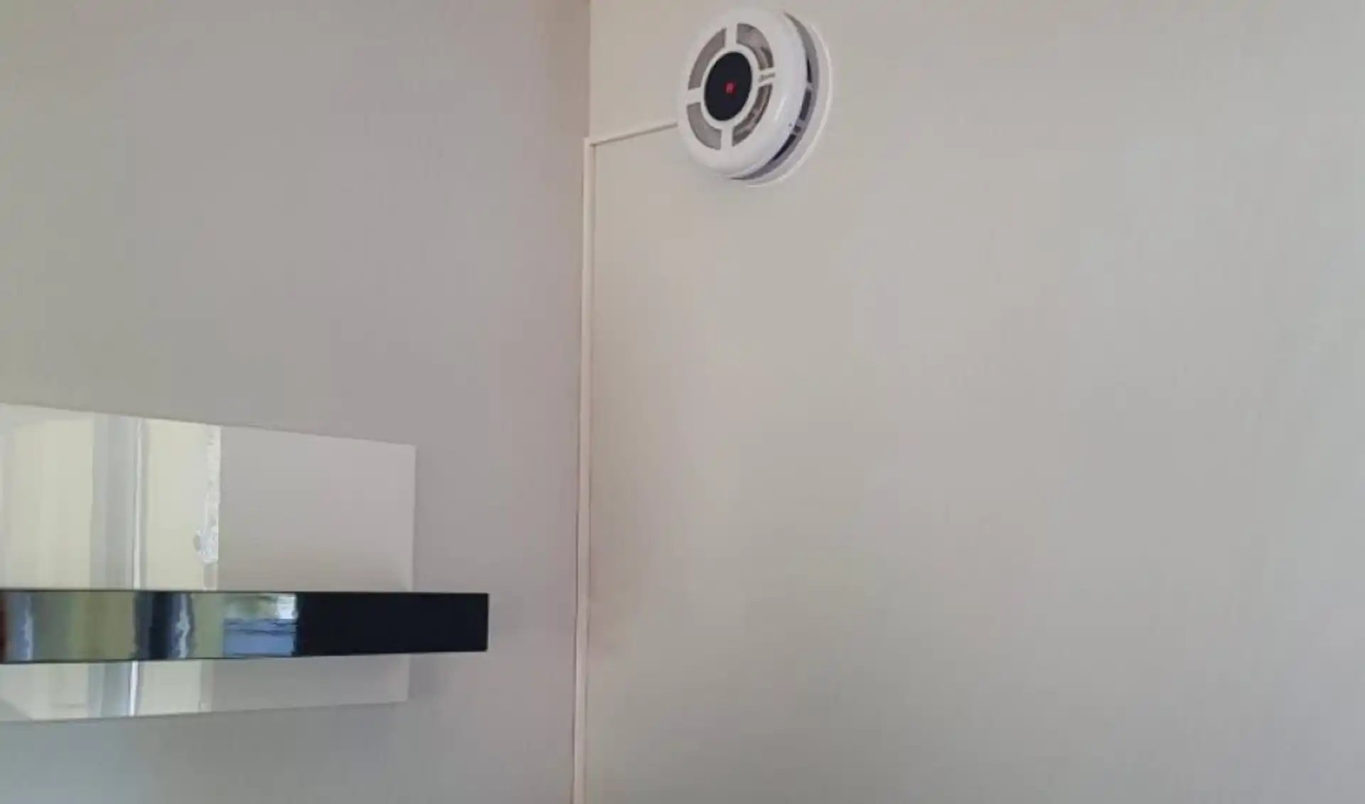 Vnitřní ventilační mřížka pokojového rekuperačního systému